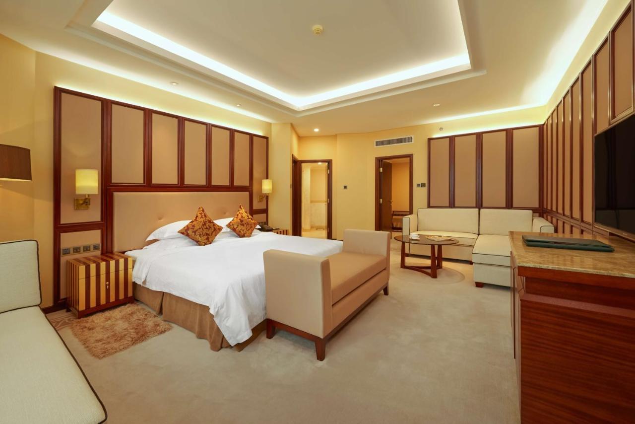 Khach San Quoc Te Loi Lai - Li Lai International Hotel Mong Cai 外观 照片