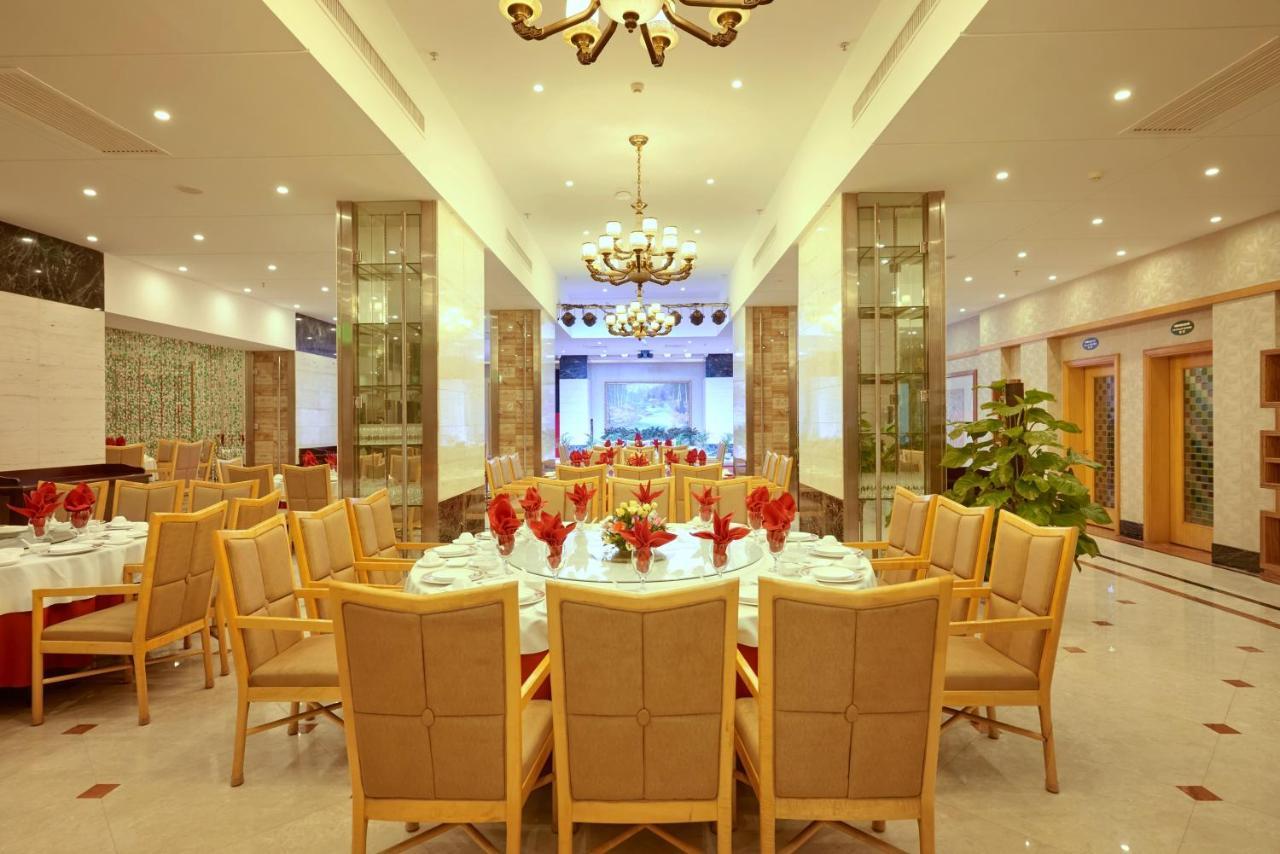 Khach San Quoc Te Loi Lai - Li Lai International Hotel Mong Cai 外观 照片